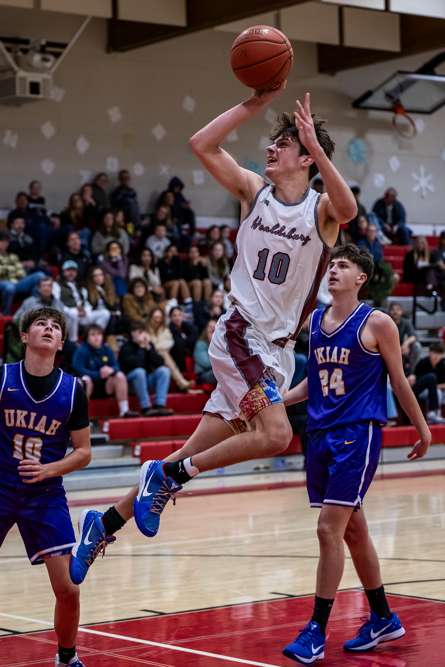 HHS v Ukiah Boys Basketball 01651 12 13 25.png