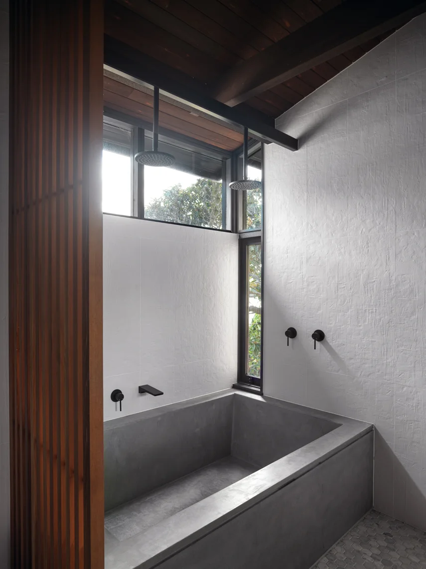 Custom Concrete Bath & Timber Shoji Screen