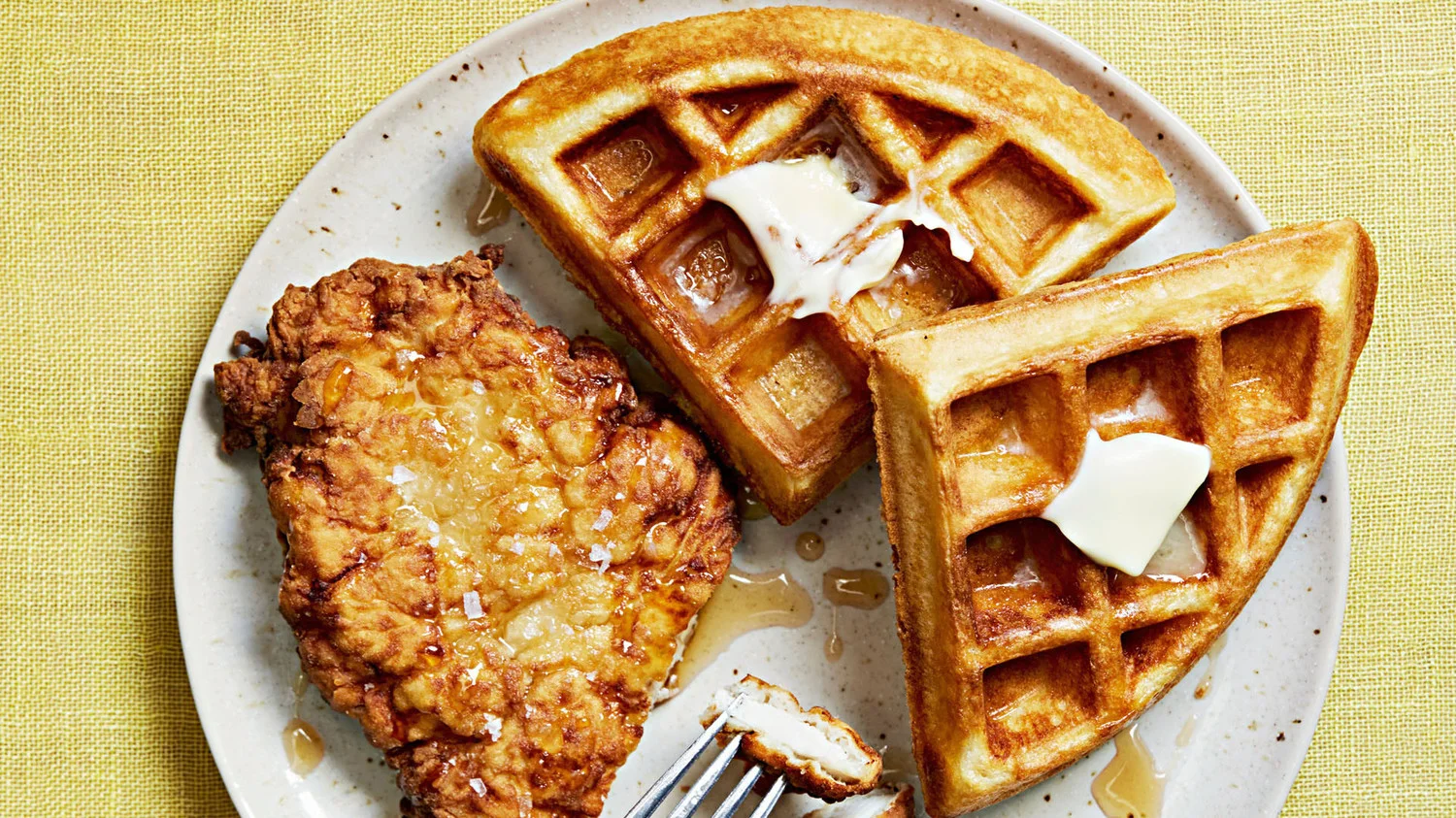 fried-chicken-waffles-102846834_0_horiz.jpg