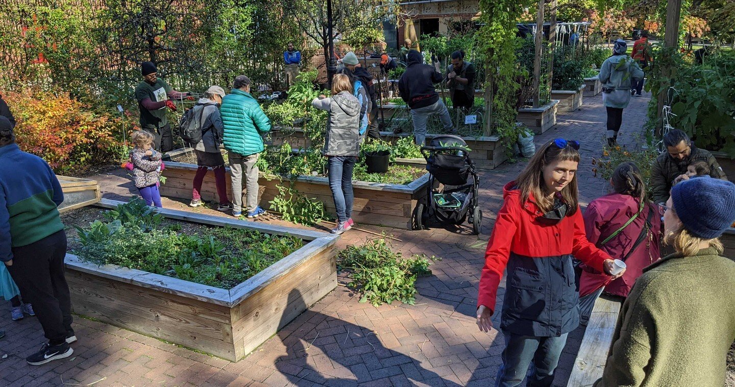 One last thank you to all who have attended a family garden day this past season and to our WHINFC members for making all of the FGD's a hit! ⁠
⁠
See you all next season🤩 .⁠
.⁠ ⁠
.⁠ ⁠
⁠
&iexcl;Un &uacute;ltimo agradecimiento a todos los que asistier