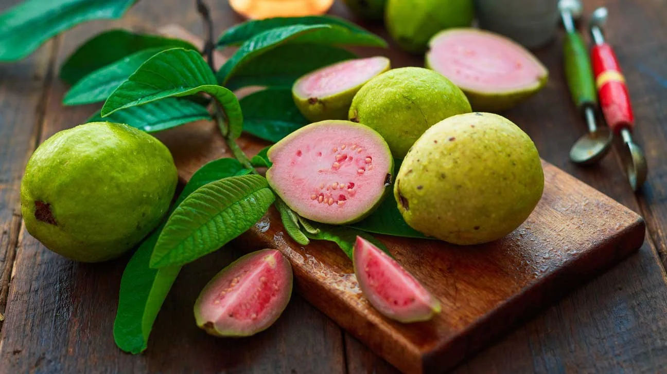 benefits-of-guavas-1296x728-feature-914650942.jpg