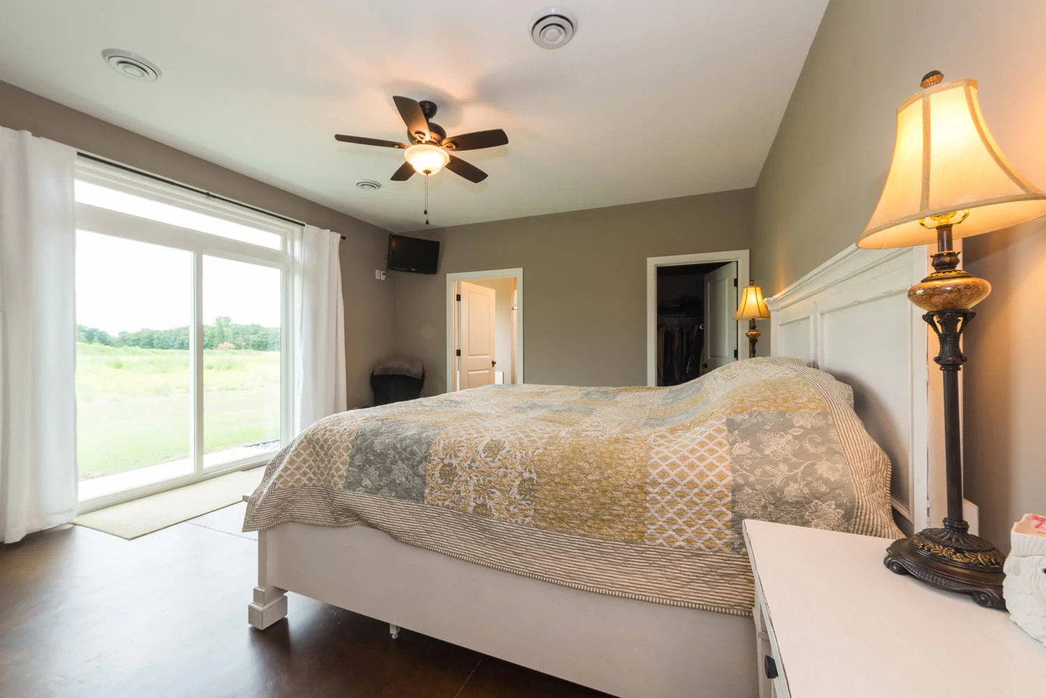 20438 172nd St NW Big Lake MN-large-007-18-Master Bedroom-1499x1000-72dpi.jpg