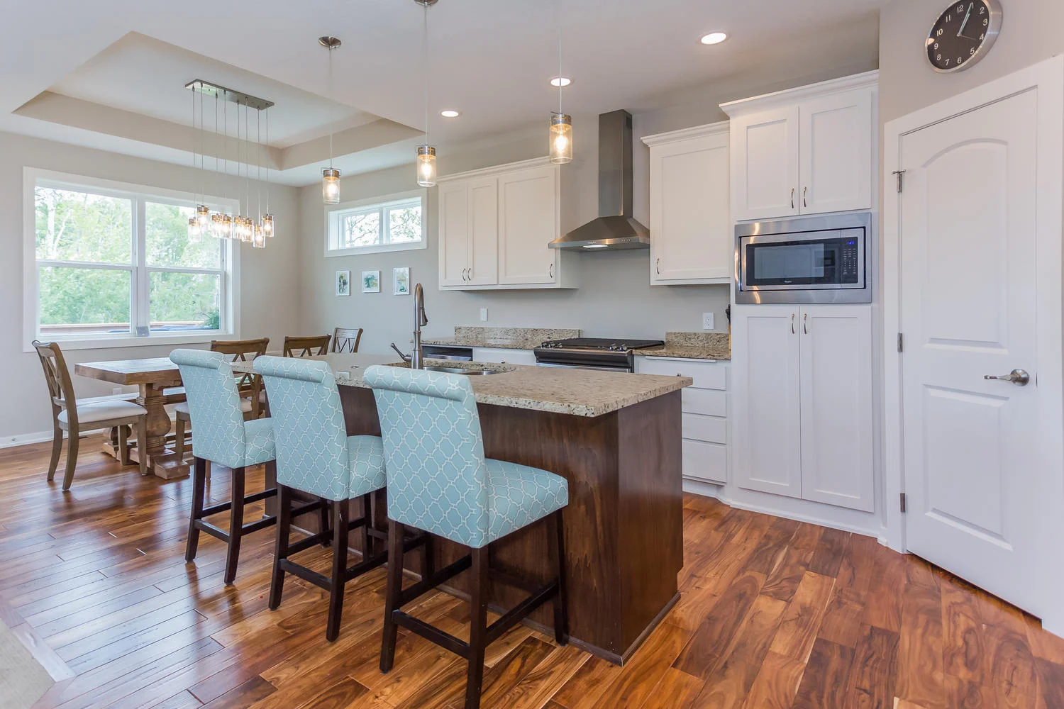 6458 Killdeer Rd Lino Lakes MN-large-006-51-Kitchen-1500x1000-72dpi.jpg