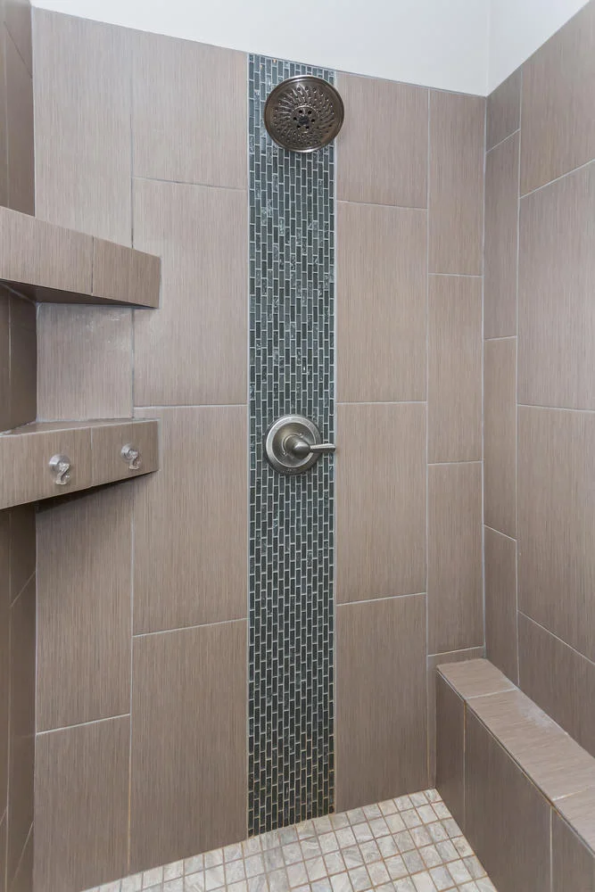 6458 Killdeer Rd Lino Lakes MN-large-033-86-Master Bath-667x1000-72dpi.jpg