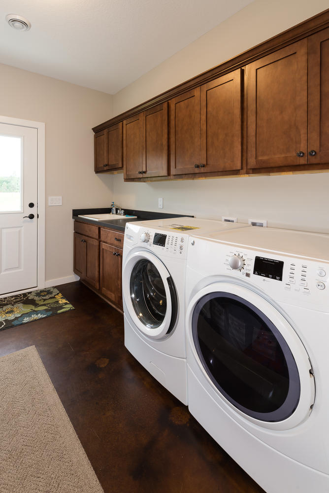 20438 172nd St NW Big Lake MN-large-009-3-Laundry-668x1000-72dpi.jpg