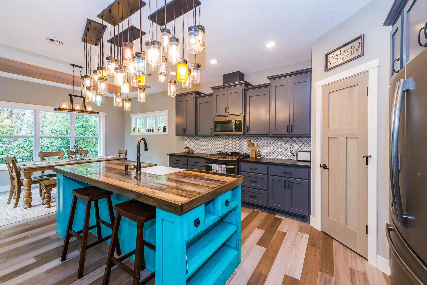 17981 Concord St NW Elk River-large-026-80-Kitchen-1499x1000-72dpi.jpg