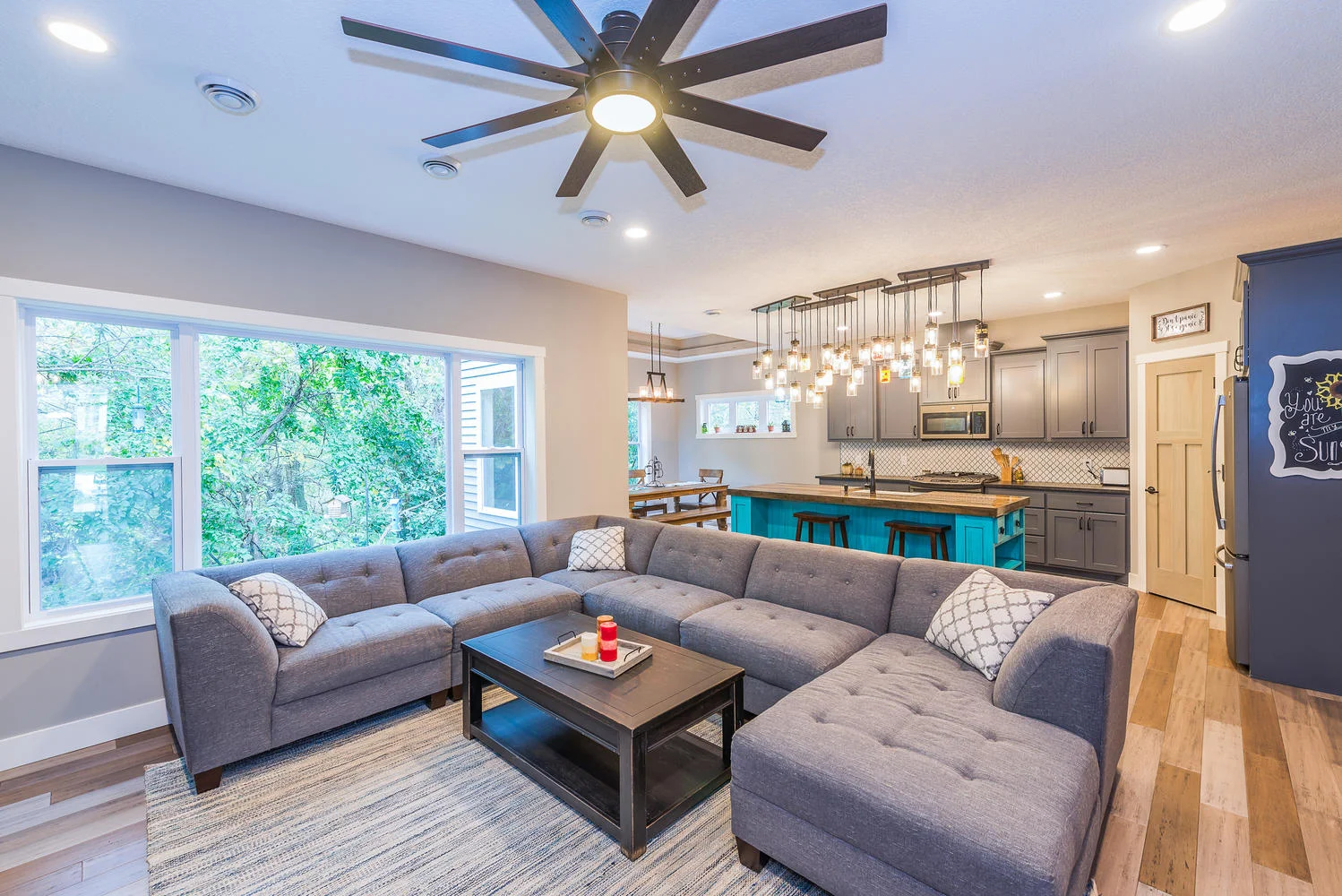 17981 Concord St NW Elk River-large-044-37-Living Room-1498x1000-72dpi.jpg