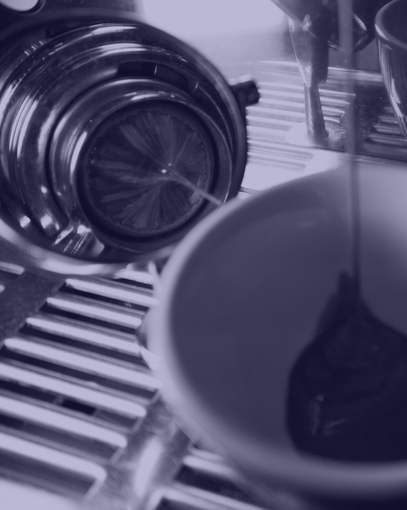 espresso-pour-bottomless-portafilter-landscape.jpg