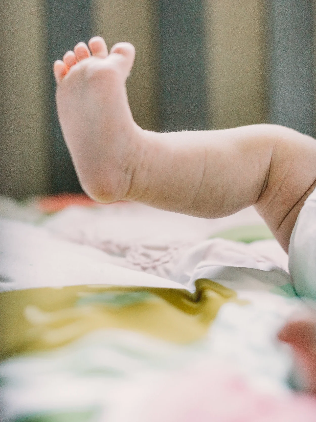 Look at those baby toes!