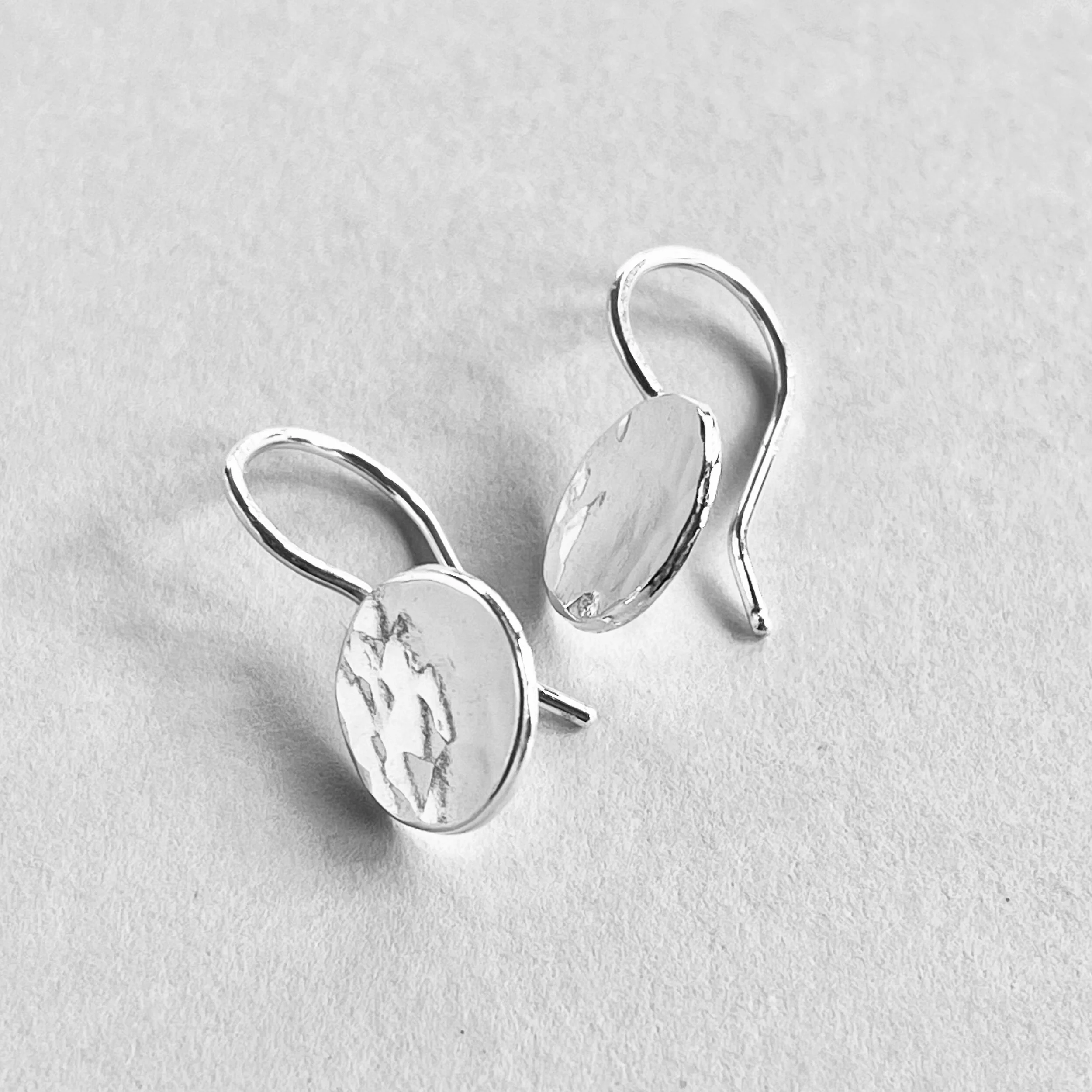 B9504B3D-29DB-4AF8-9CFC-23DE5C004827