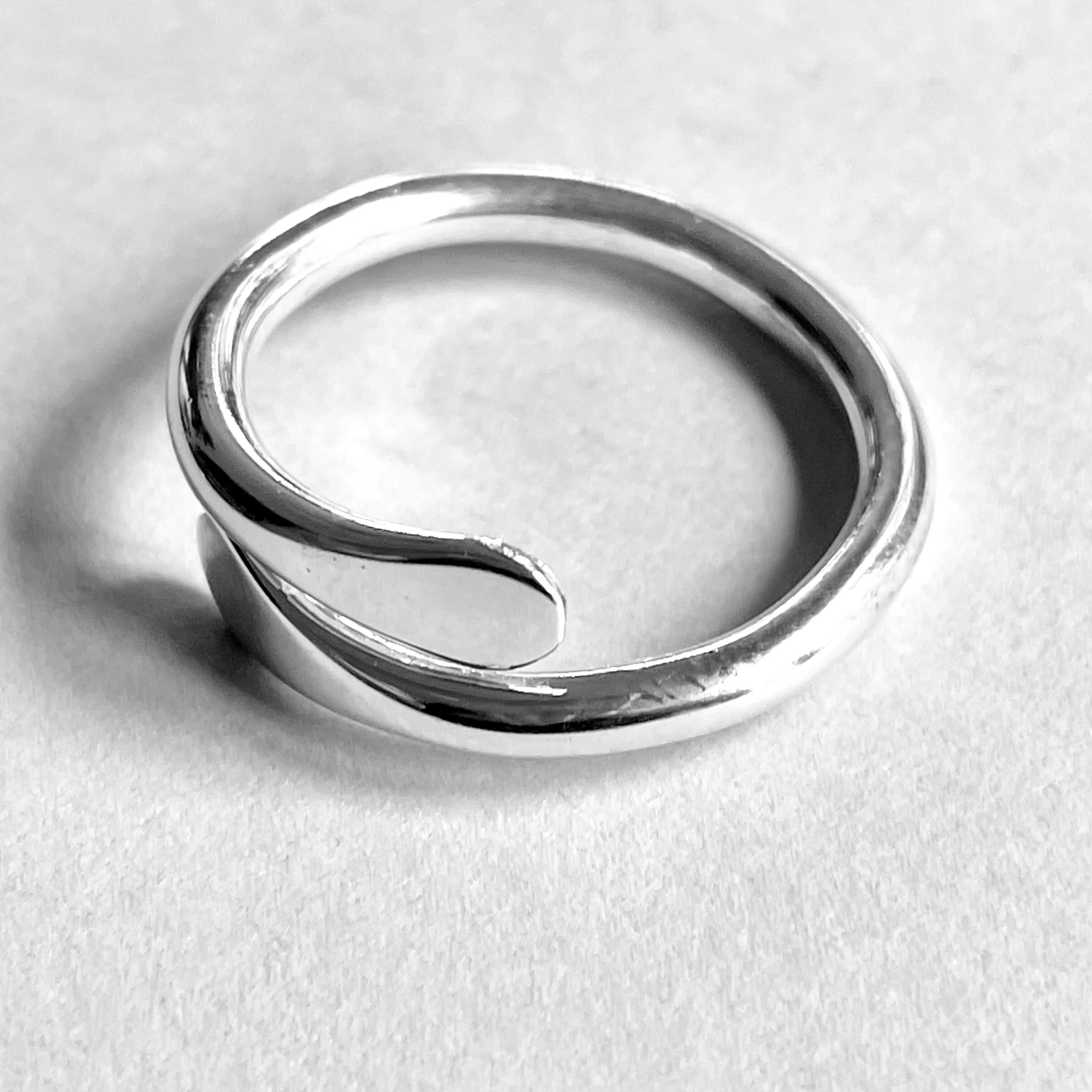 C4B8A15A-15AA-4BDC-8FC2-AE18F5480385