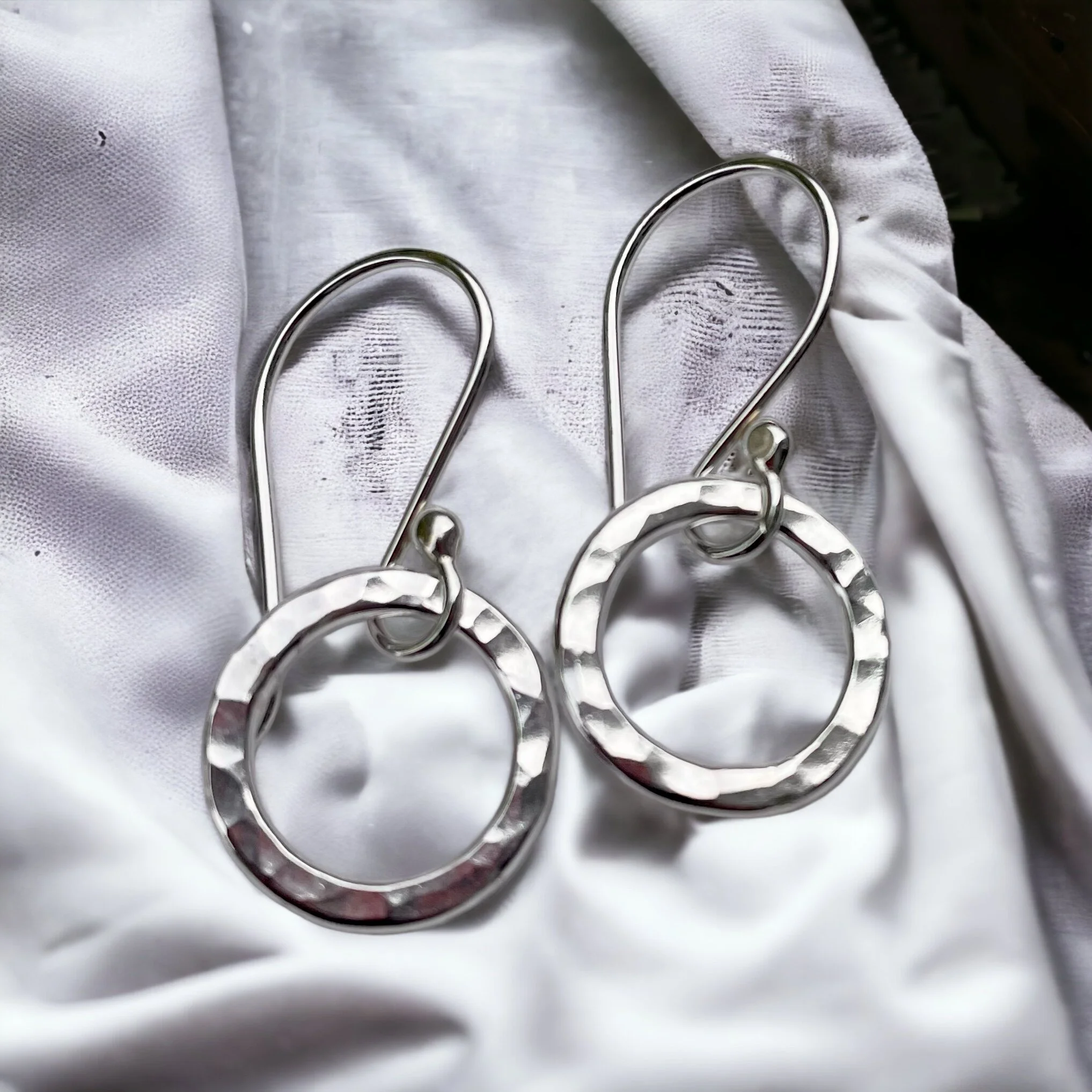 8E5FF4B0-3596-4B47-9F78-CE5B399D6778