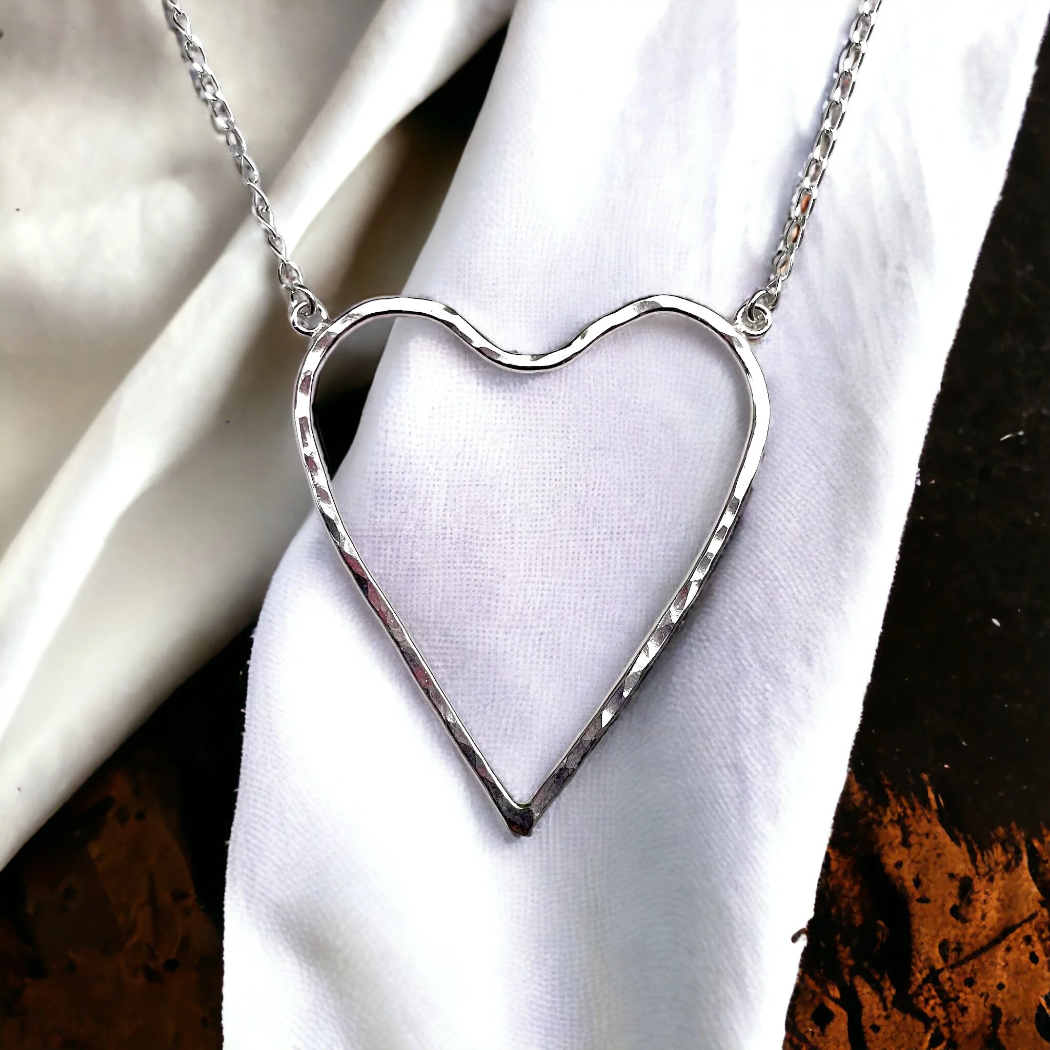 3741C89C-2EE3-431B-B398-89551F015EDC