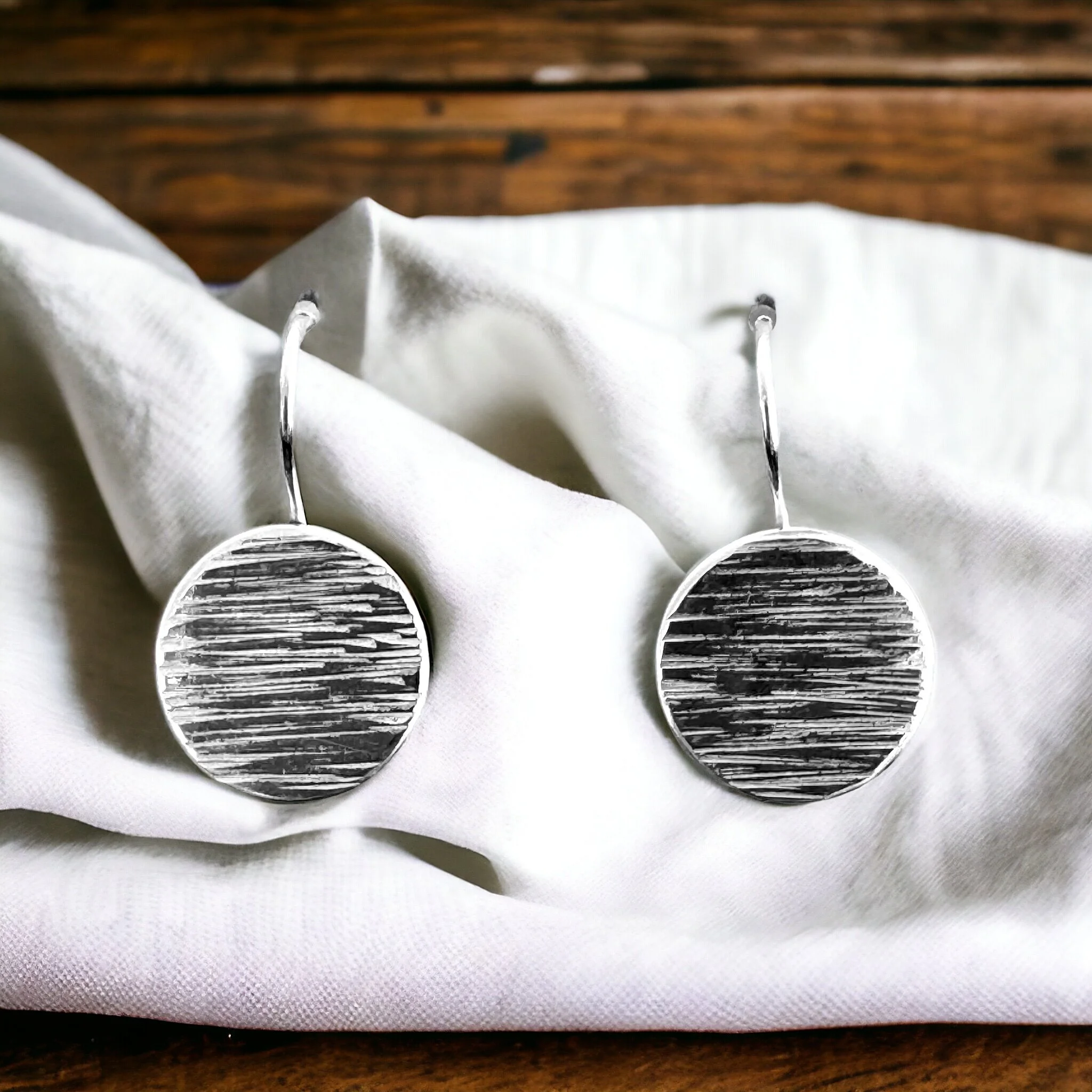 EF6618F8-AC4B-4407-86D3-AF4392183F83