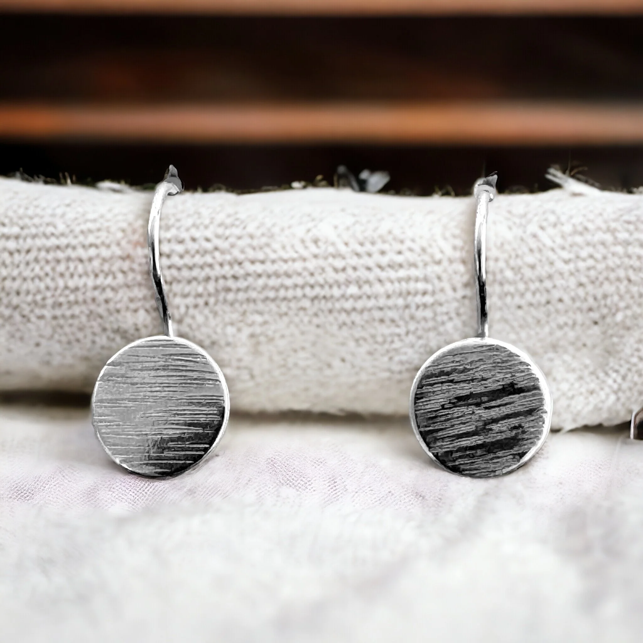 23FC43CD-92C7-4D73-AFBD-44319077302A