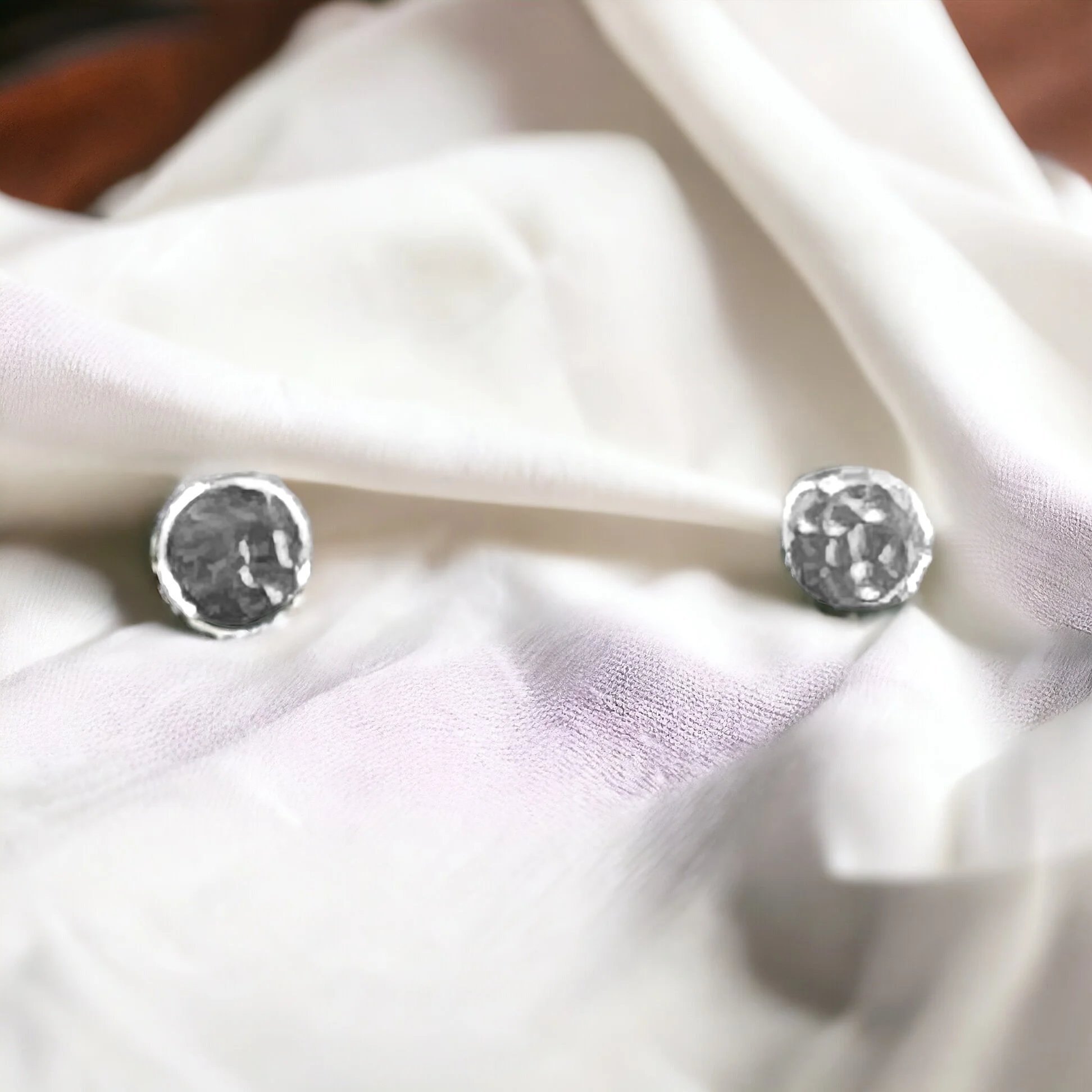 CE9A11EB-0011-49E3-8C5E-E3D65B15C2FF