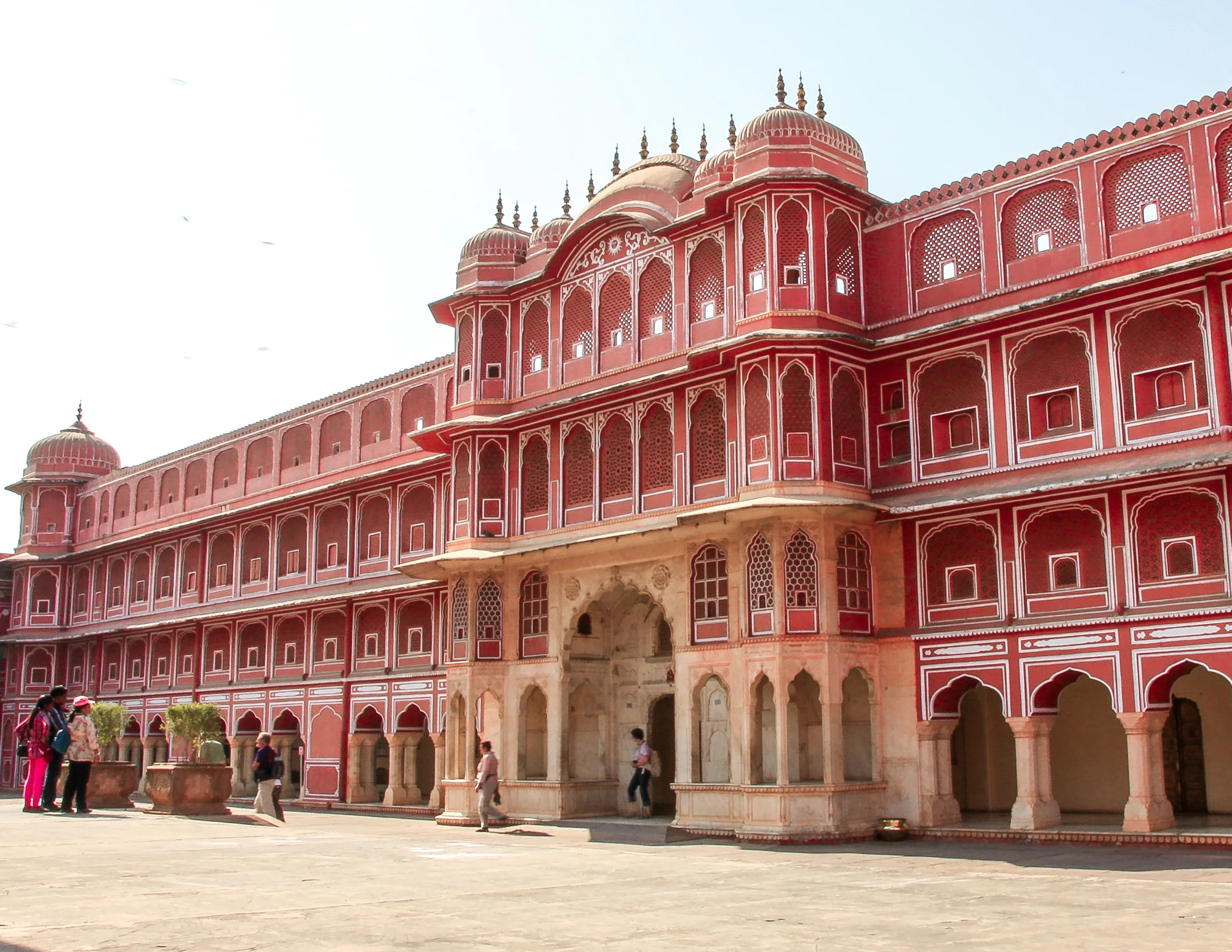 10 Incredible places to visit in Jaipur — Walk My World