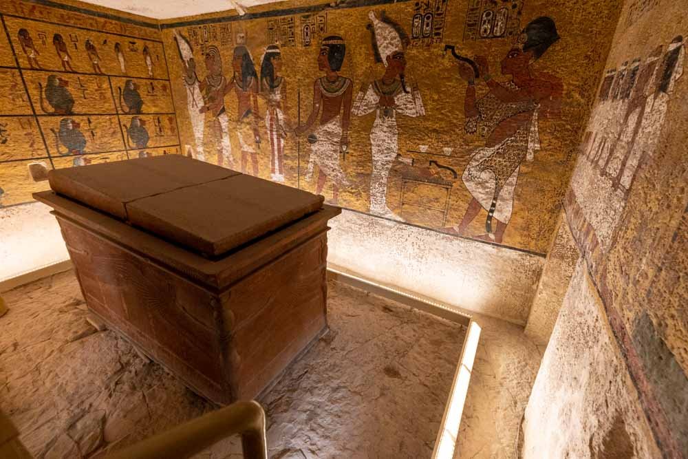 Tutankhamun's Tomb: the real tomb, the replica and the secret alternative —  Walk My World