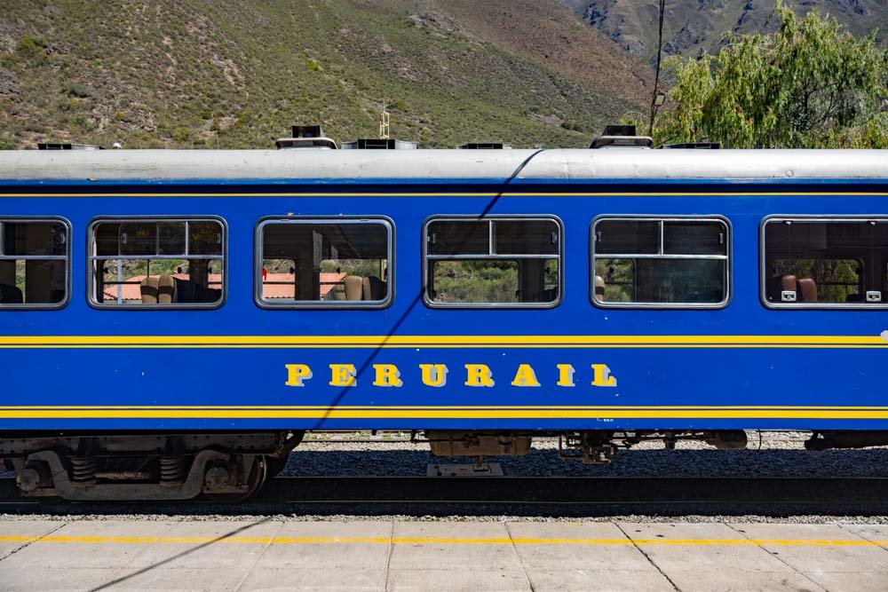 The train to Machu Picchu: the Peru Rail Vistadome Carriage vs Expedition carriage