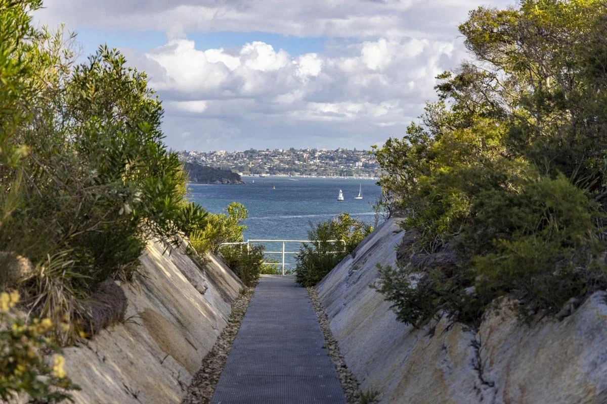 Secluded beaches &amp; military history: Middle Head to Georges Head Walk