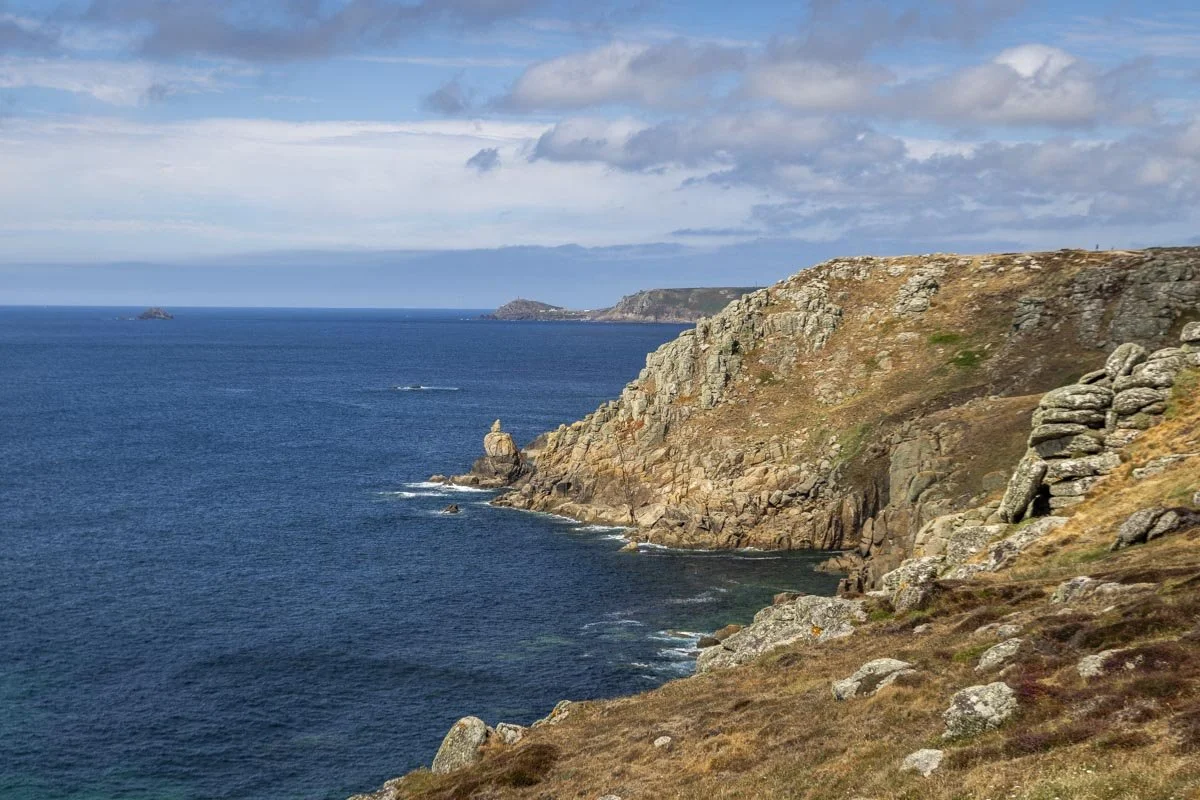 Lands End Circular Walk: amazing views, sea caves and seeing Lands End for free