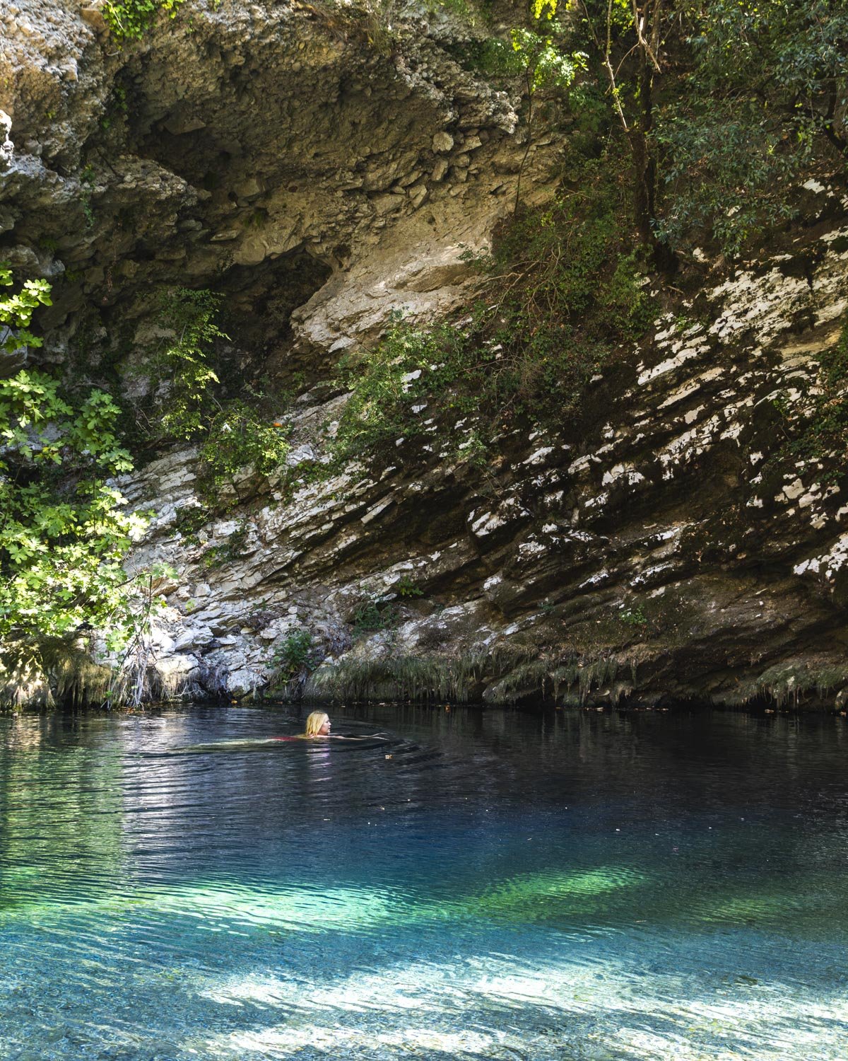 Permet blue hole