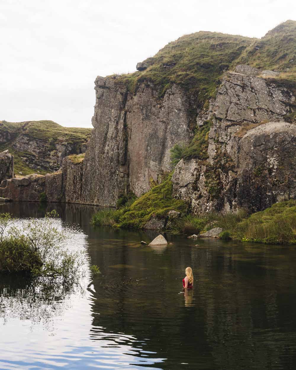 Foggintor Quarry: abandoned ruins and incredible wild swimming — Walk My  World