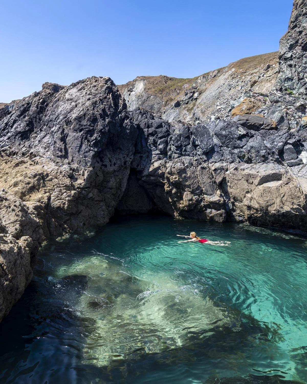 Kynance cove mermaid pool