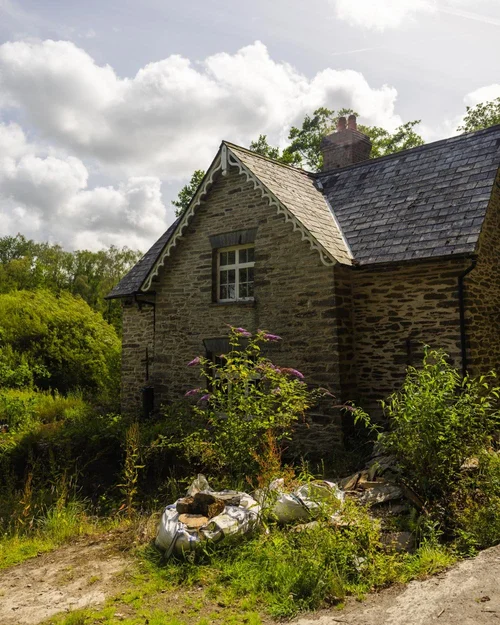 ffynone-waterfall-wild-swimming-in-pembrokeshire-s-hidden-fairy-grotto