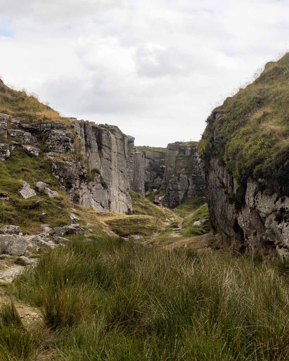 Foggintor Quarry: abandoned ruins and incredible wild swimming — Walk My  World