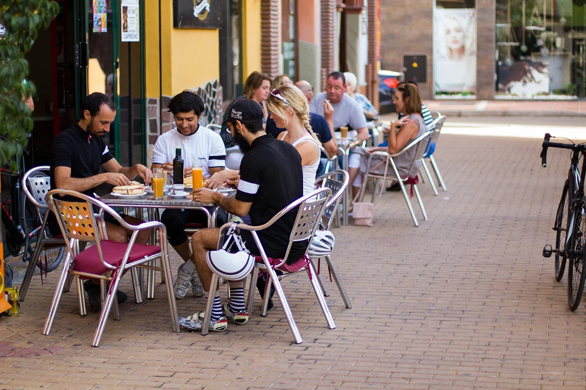 road-bike-hire-malaga-breakfast.jpg