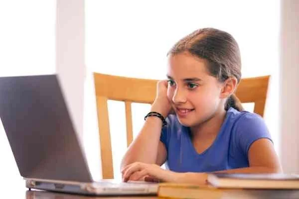 Sompting Abbotts' distance learning programme is judged "highly effective"