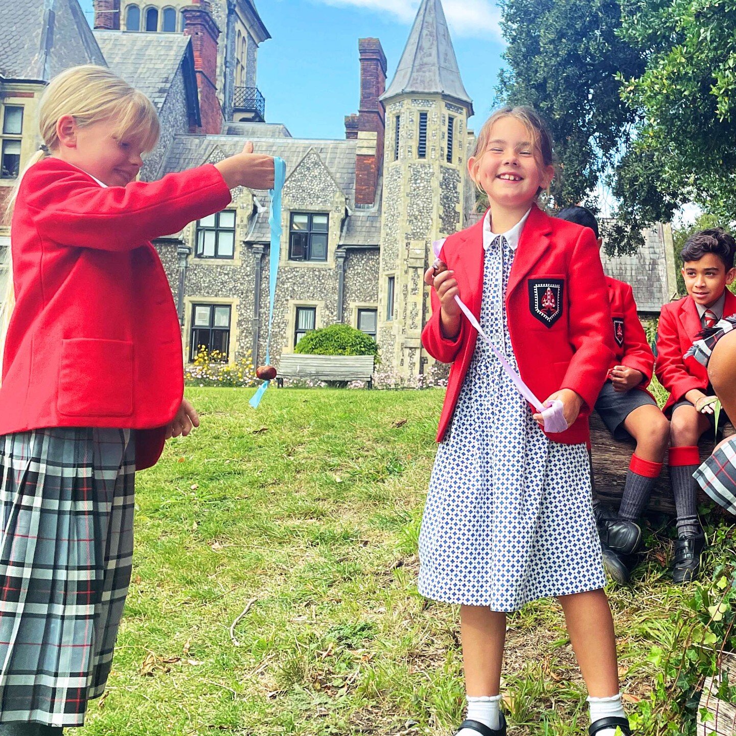 Their eyes are set on the prize, with every swing, block and strategic move, these children couldn't get enough of their conker practice today! #somptingabbotts #conker #conkertournament