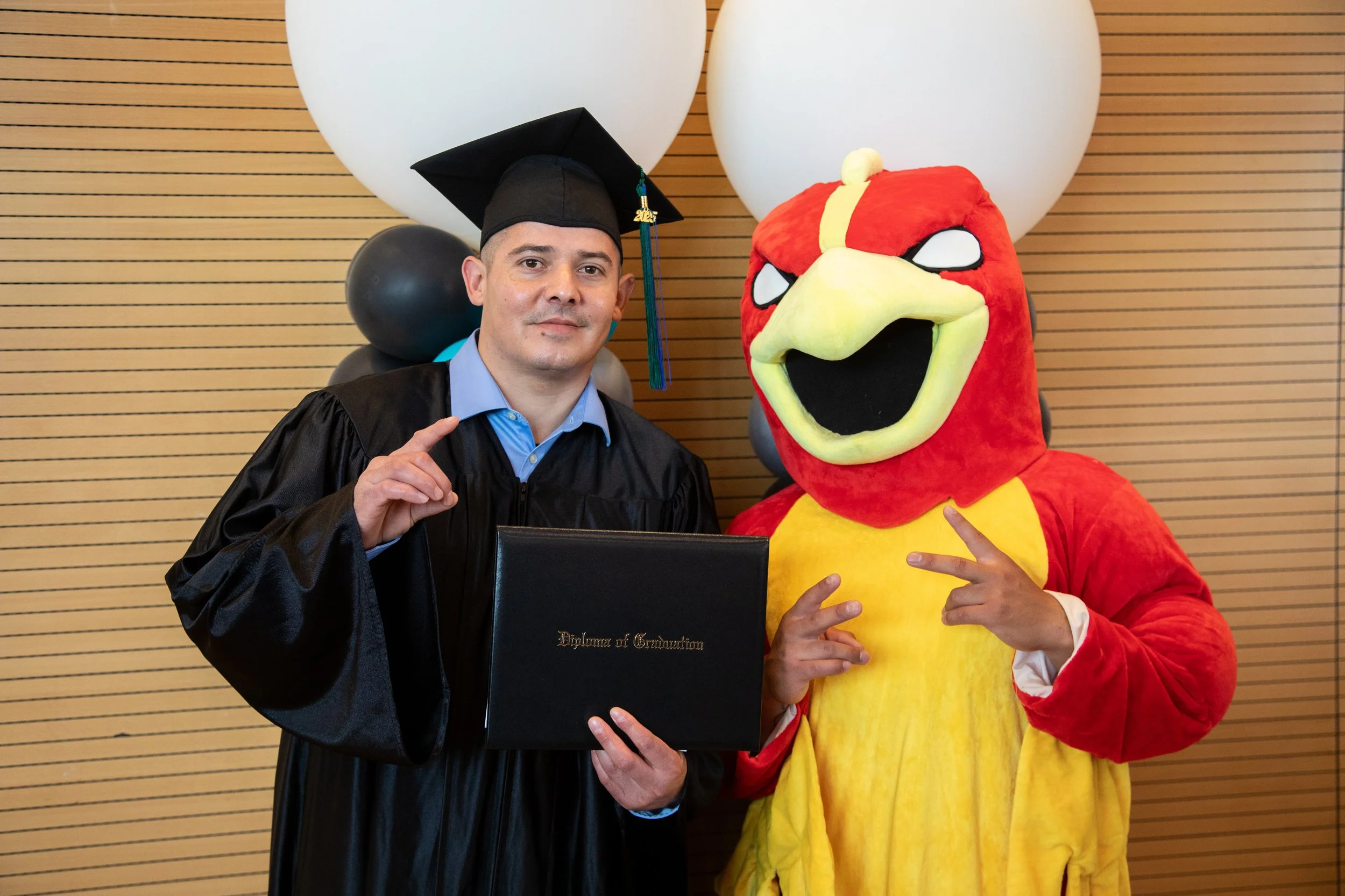 FIVEKEYSGRAD2025-3534.JPG