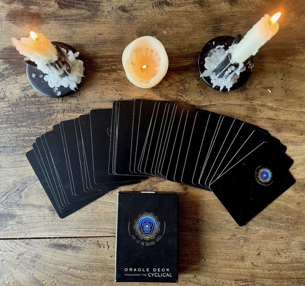 Oracle Readings - The Henge Shop, Avebury