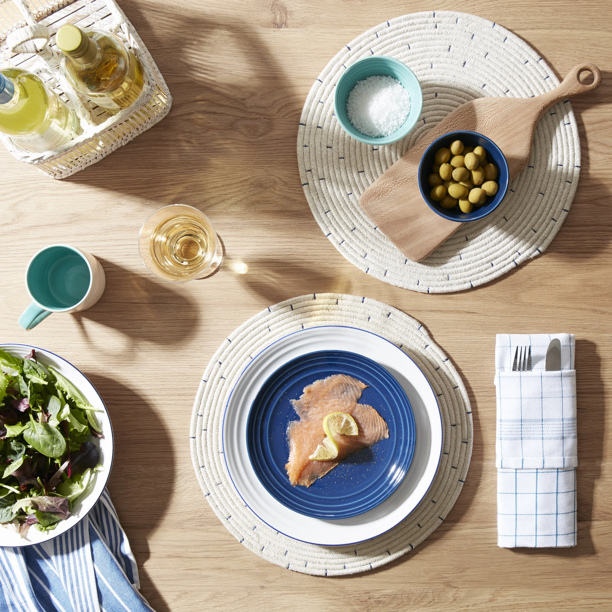 Rosie is a London-based professional interiors, lifestyle, food, and ...