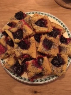 Plums, Poppy Seeds and Praha!