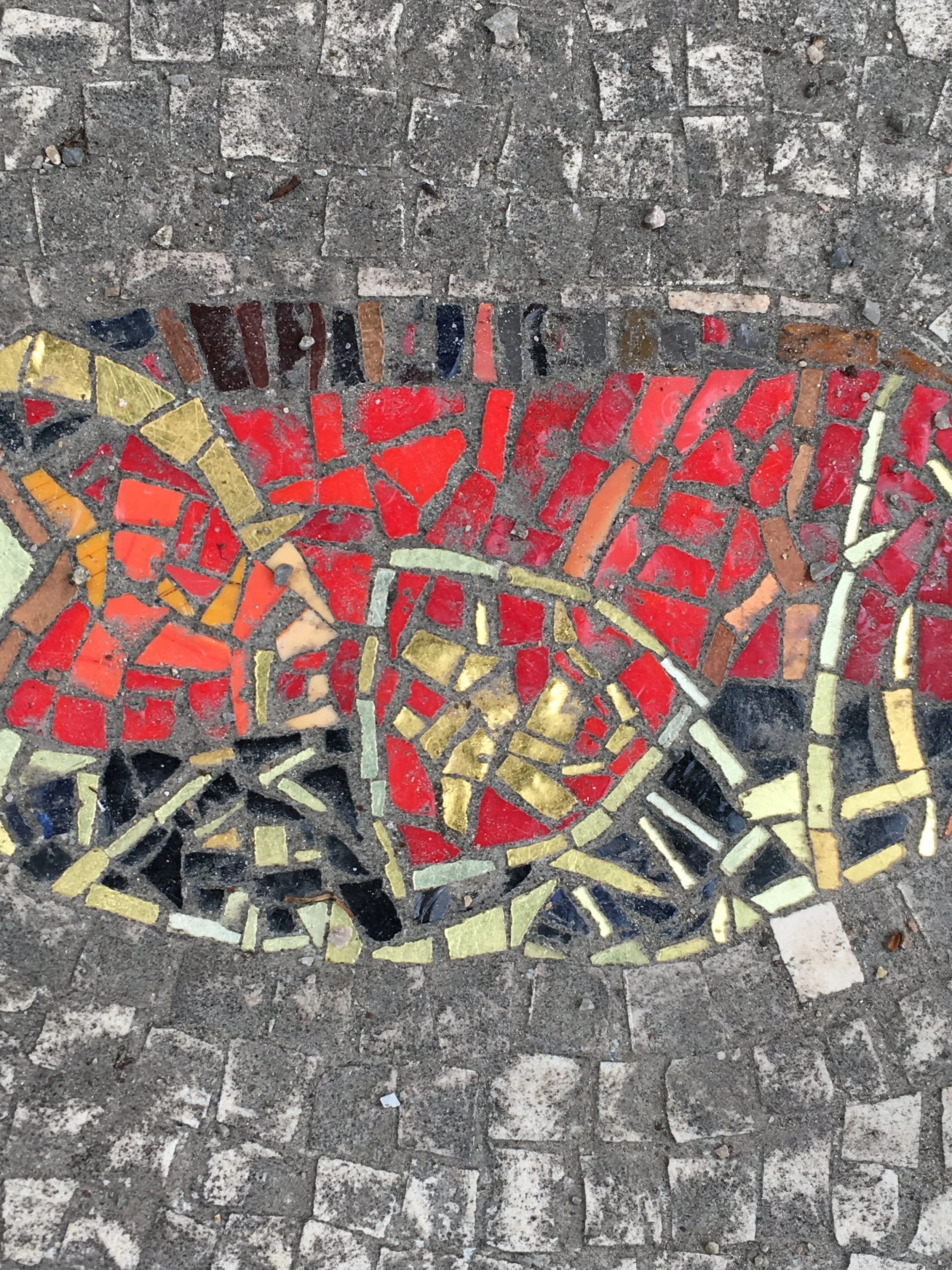 Mosaics and Linden Trees