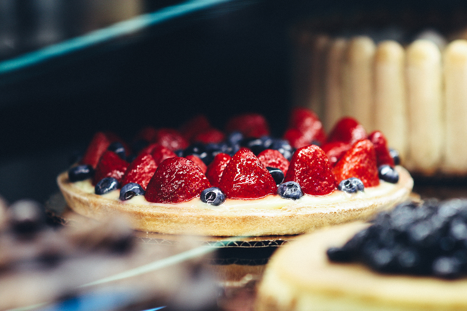 Homemade Cakes, Desserts & Pastries