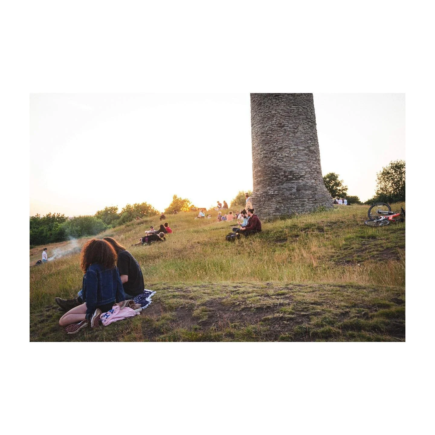 I have been so busy the last few months and, mainly, concentrating on healing and recalibration, that I have a huge backlog of photos to process and share. Like this dreamy, golden hour shot at Troopers Hill on summer solstice.

#BristolPhotography
#