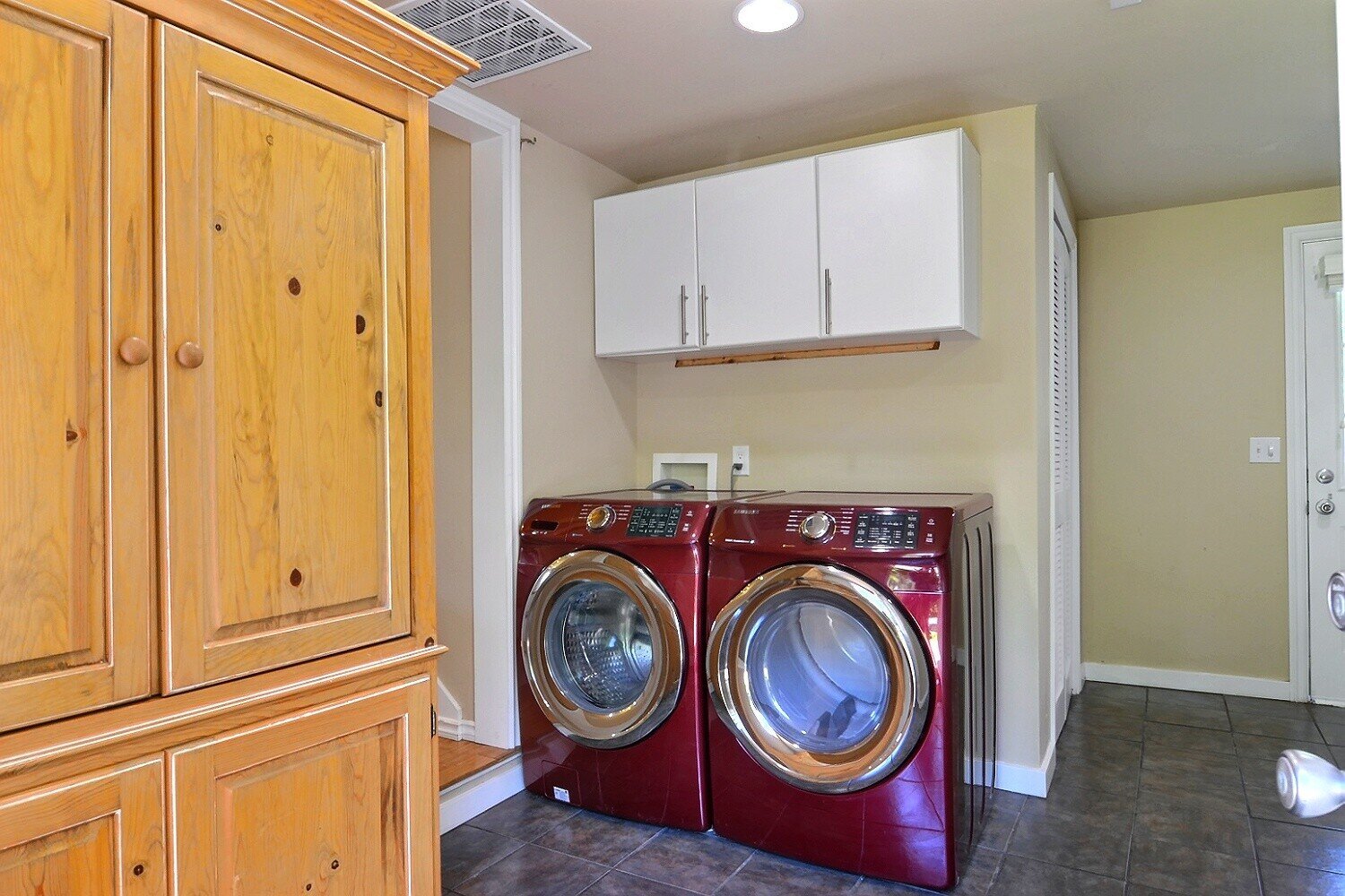 16-Laundry-Room.jpg