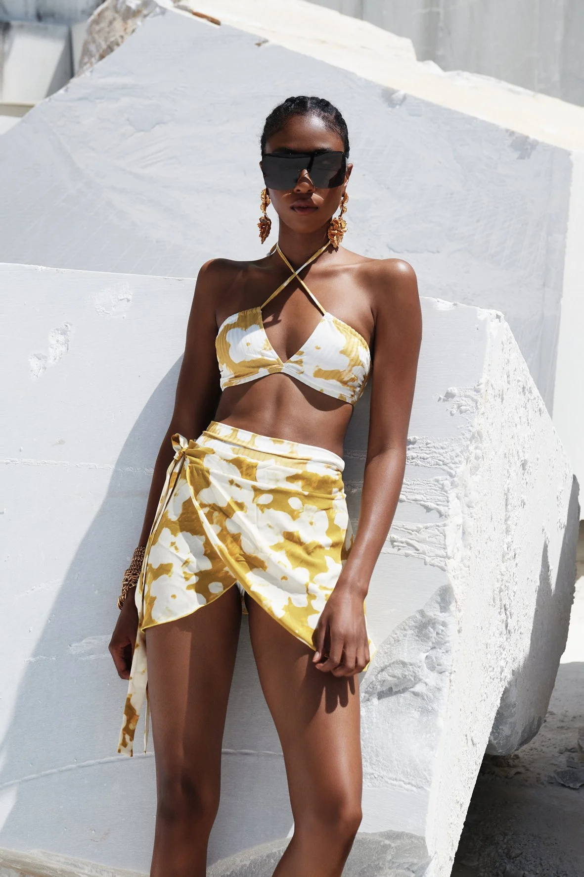 HERMOSA MINI SKIRT IN ECO-VISCOSE IN GOLDENROAD SURFINIA PRINT