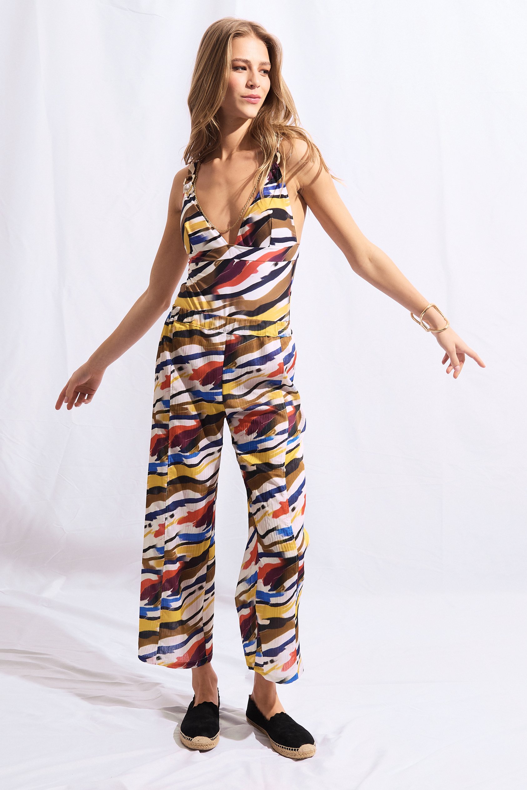 CORTINA pants creponne + CROSSY onepiece octiluca print front.jpg