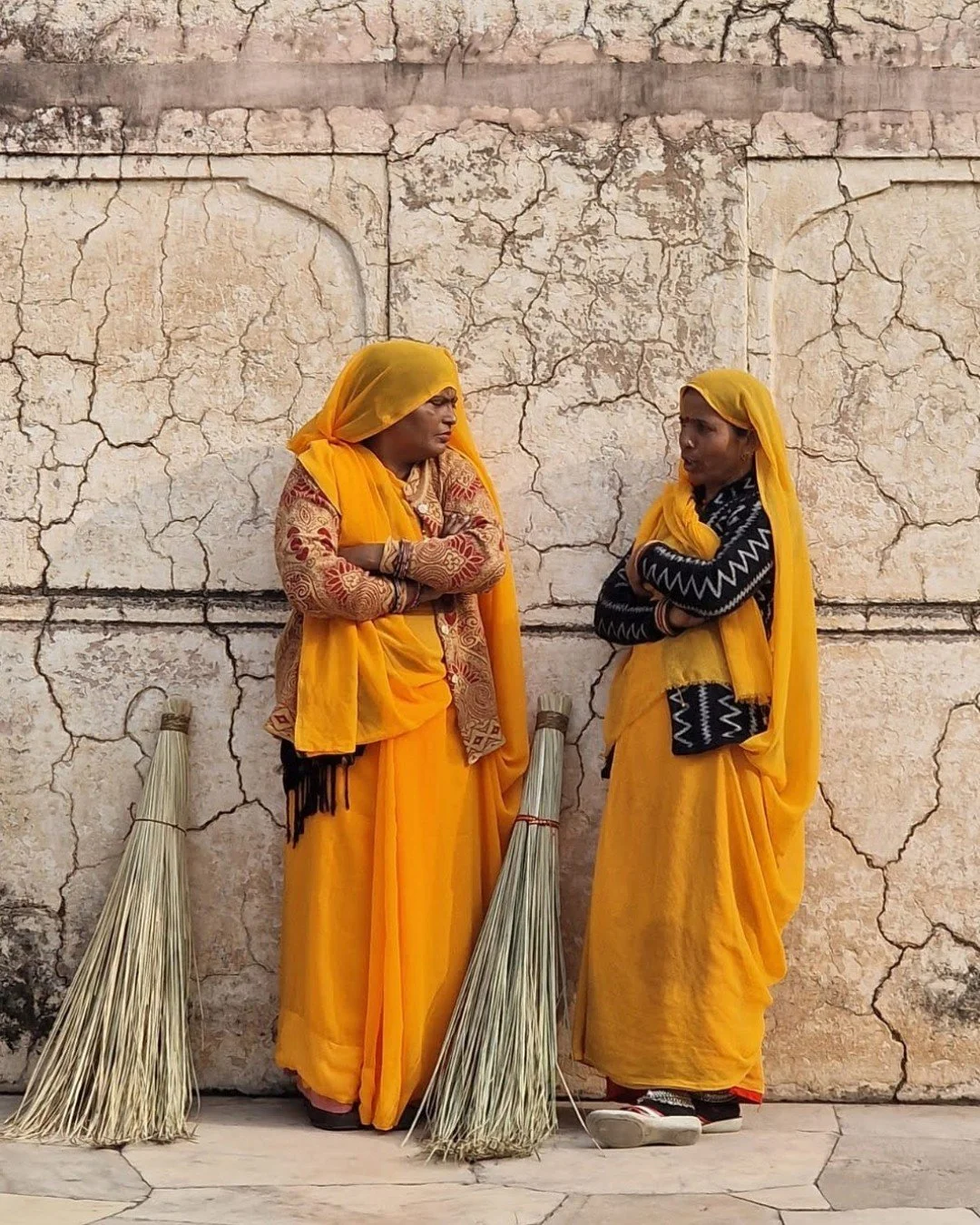 Bombay Sapphire, inspired by the vibrant colors and rich heritage of India .

#ss26 #feelmefab #springsummer