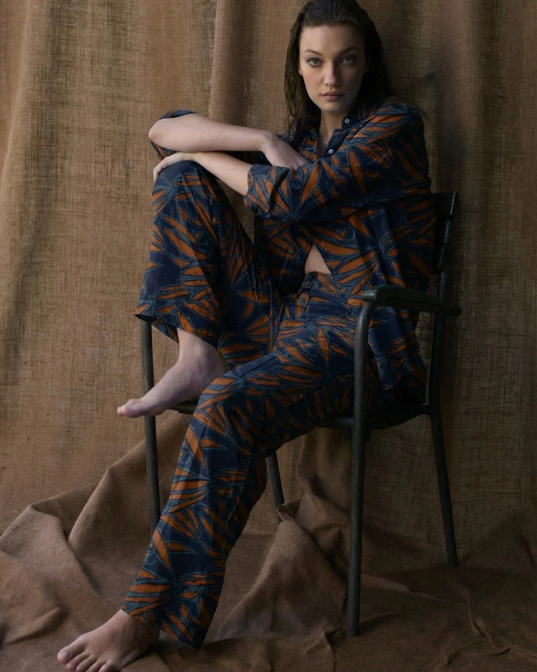 Total look in Kamala print,  classic and chic with just the right edge!

www.feelmefab.com

#ss26 #kamalaprint #springsummer