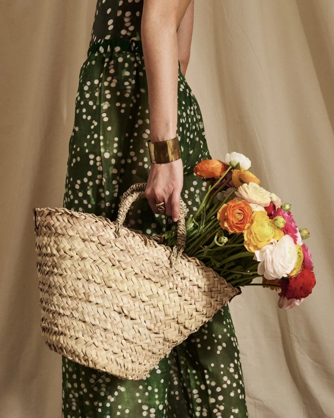 Details of Bangalore dress in the beautiful Dilawi print.

www.feelmefab.com

#ss26 #springsummer #bangaloredress
