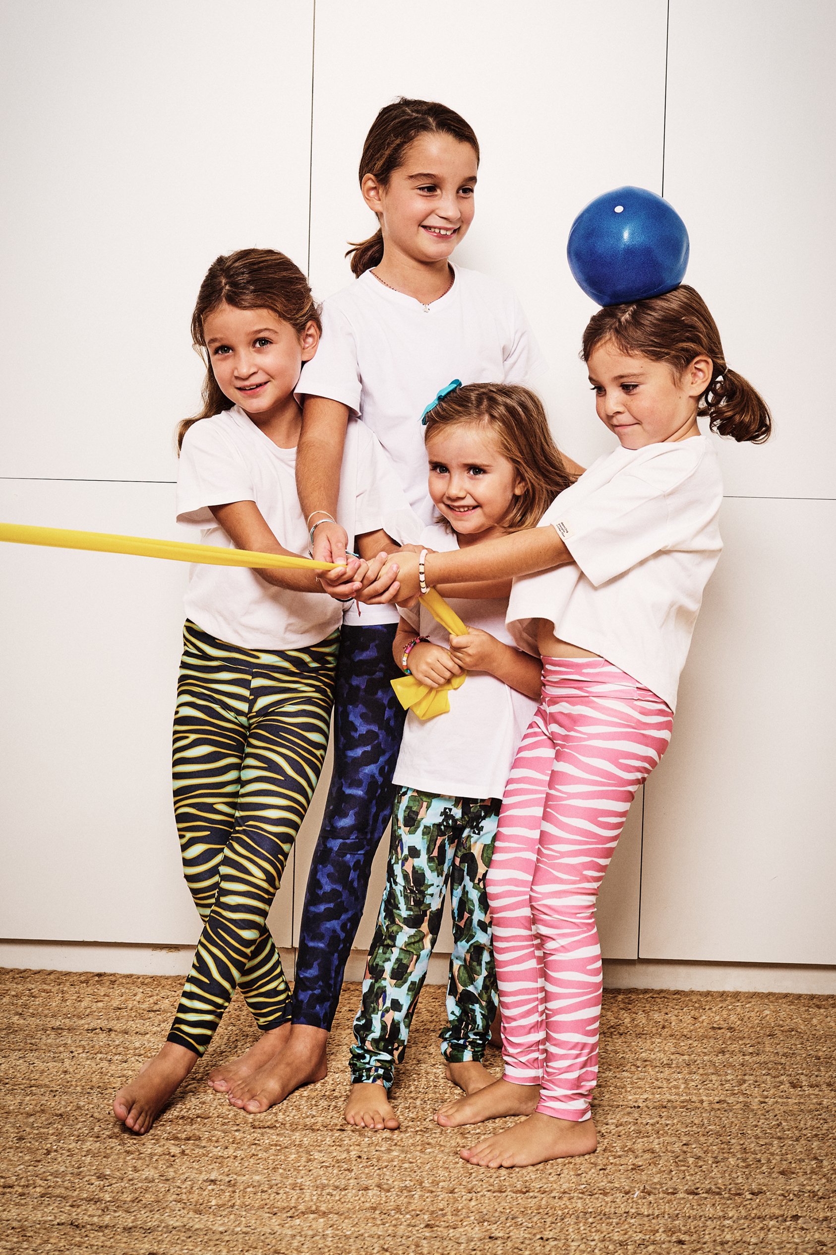 BIBI kid leggins in all print front1 - STUDIO.jpg
