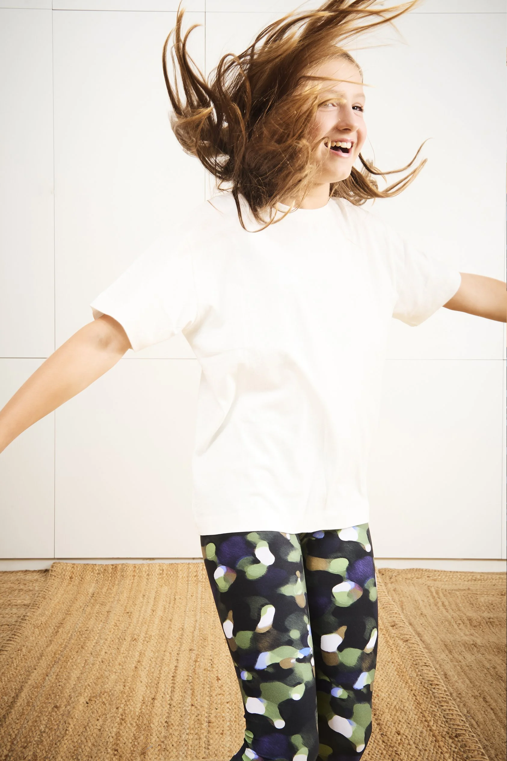 BIBI leggins in emerald print side kids - STUDIO.jpg