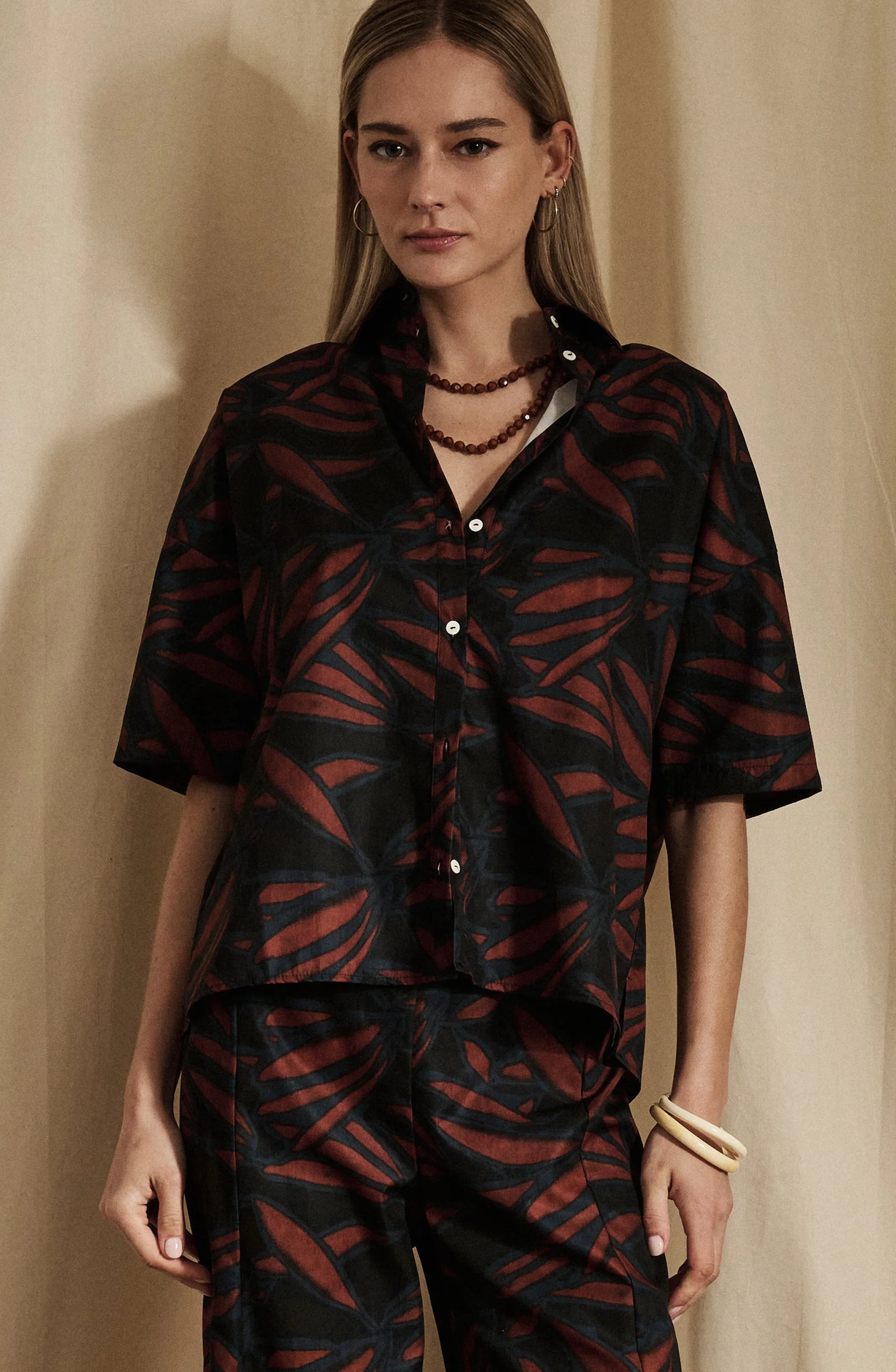 SAINTMALO shirt + CORTINA pants in tela paracadute kamala print front.jpg