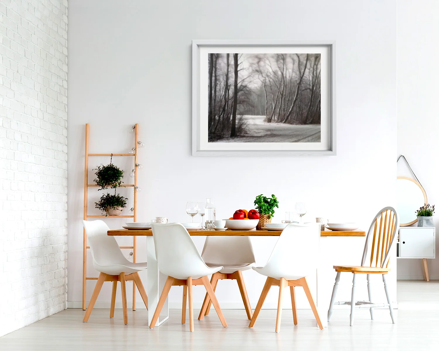 HRS_010_white.jpg